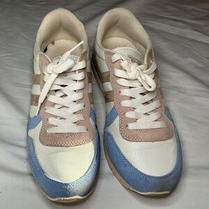 Gola sneakers
